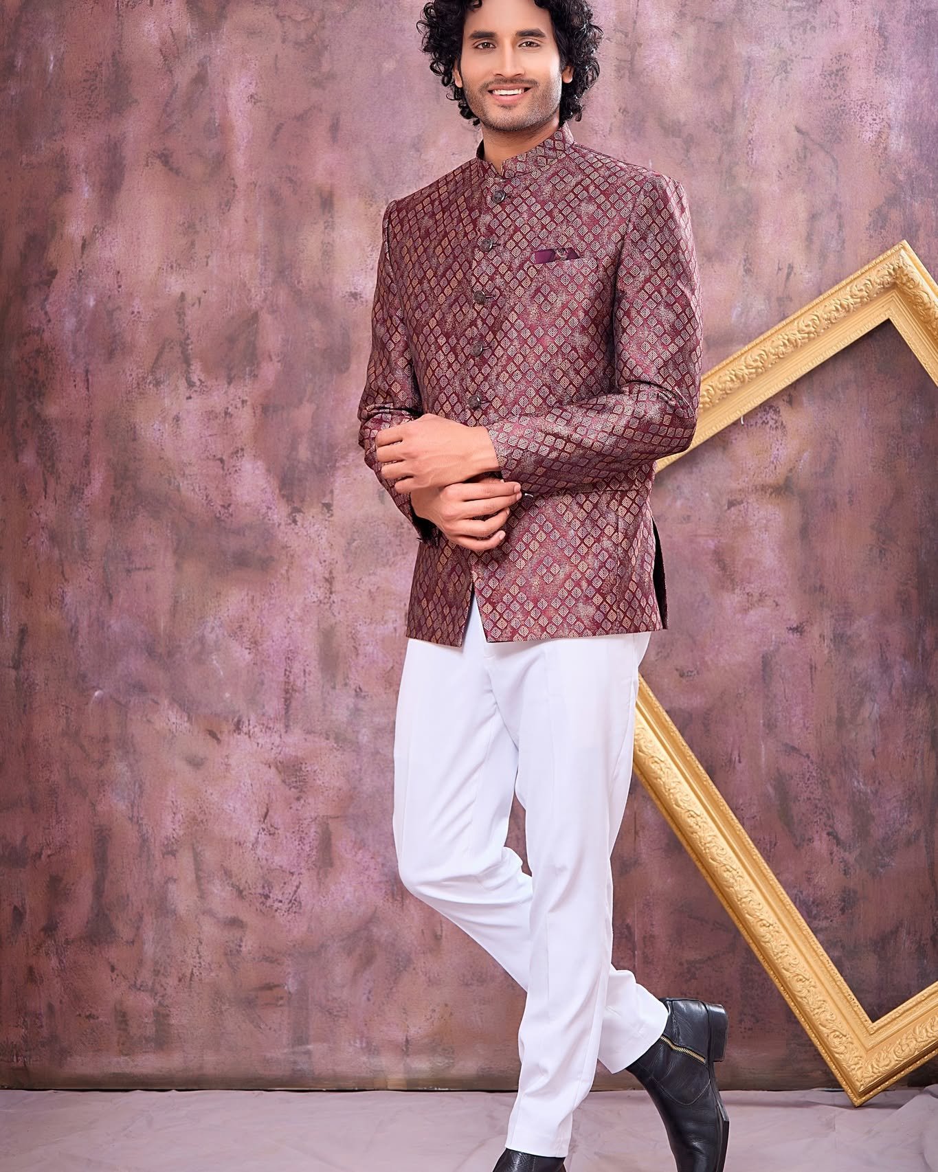 Make a royal style statement with this Designer Wine & Black Jodhpuri